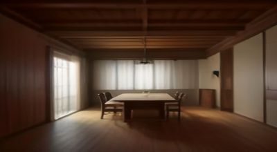 泡面番制作工作室内部场景，动画师在电脑前专注绘制短篇动漫分镜，蓝紫色灯光营造创意氛围